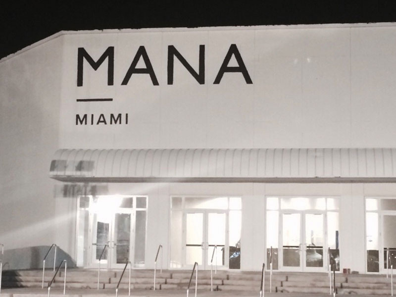 Banner wrap mana miami