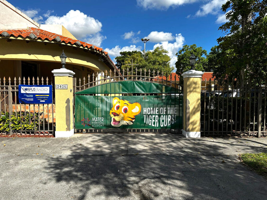 School Mesh Banner